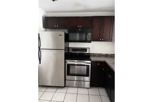 498 Nw 165th St Rd D303, Miami