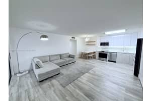 9352 S Belfort Cir 109, Tamarac