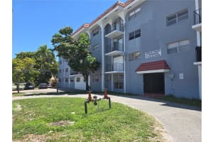 13725 Ne 6th Ave 305, North Miami
