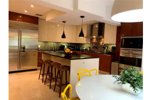 900 Diplomat Pkwy, Hollywood