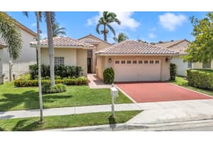 16260 La Costa Dr, Weston