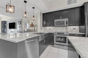 2138 Van Buren St 605, Hollywood