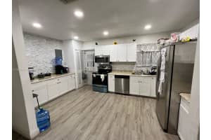 220 N 66th Ave, Hollywood