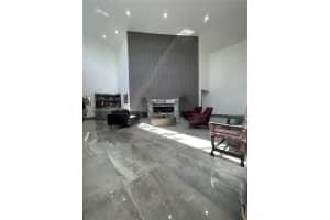 5811 Sw 33 Ter, Hollywood