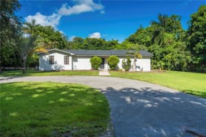 10901 Sw 31st St, Davie