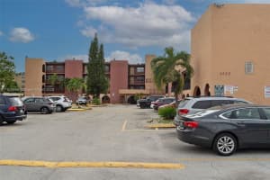 6620 W 2nd Ct 104, Hialeah