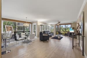 312 Brackenwood Cir ., Palm Beach Gardens