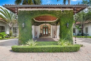7405 Sw 104th St, Pinecrest