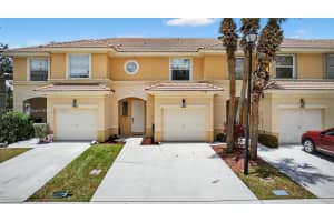 452 Rainbow Springs Ter 452, Royal Palm Beach