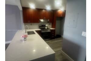 10288 Nw 9th St Cir 306, Miami