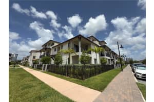 8317 Nw 45th St, Doral