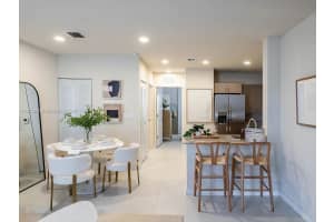 628 Ne 2nd St 102, Dania Beach