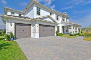 757 Hookline Cir, Loxahatchee