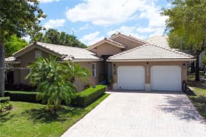 10989 Nw 73rd Ter, Doral