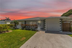 806 Ne 4th St 0, Hallandale Beach