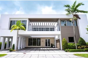 10272 Nw 75th Ter, Doral