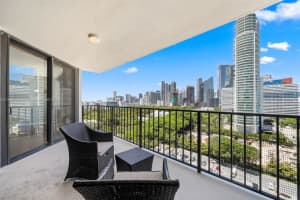1901 Brickell Ave B1713, Miami