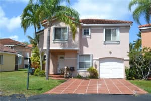 1537 E Lake Ct, Hollywood