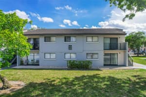 7010 Nw 179th St 101, Miami Lakes