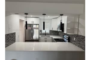 9355 Sw 8th St 402, Boca Raton