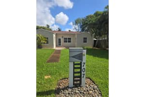 707 Ne 15th St 1, Fort Lauderdale