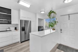 9525 Weldon Cir H305, Tamarac