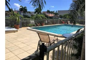 1100 Ne 1st Ct 302, Hallandale Beach