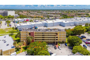 9280 Fontainebleau Blvd 206, Miami