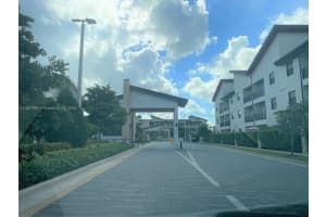 7905 Nw 104 Ave 1, Doral