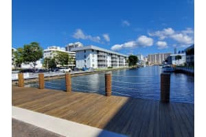 3600 Ne 170th St 402, North Miami Beach