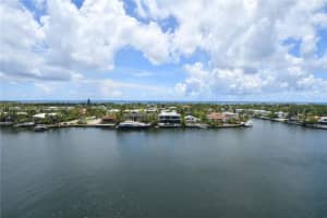 20201 E Country Club Dr 901, Aventura