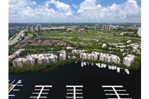 19655 E Country Club Dr 6504, Aventura