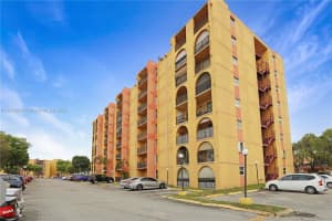 4717 Nw 7th St 504-10, Miami