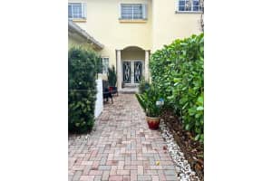 13220 Sw 143rd Ter, Miami