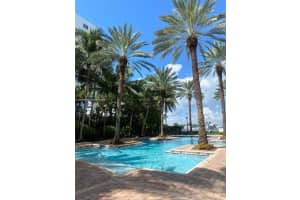 17100 N Bay Rd 1610, Sunny Isles Beach