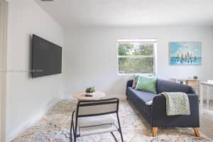 605 Sw 14th Ter 4, Fort Lauderdale