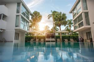 285 Sunrise Drive 108, Key Biscayne