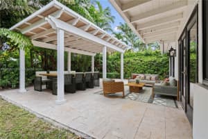 8100 Sw 62nd, South Miami