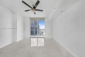 244 Biscayne Blvd 3704, Miami