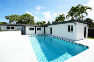 2573 Conroy Dr, North Palm Beach