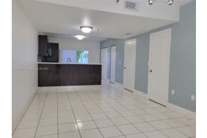 8360 Nw 103rd St 207e, Hialeah Gardens