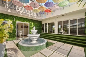 13815 Sw 38th St, Miami