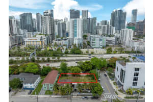 367 Sw 11th St, Miami