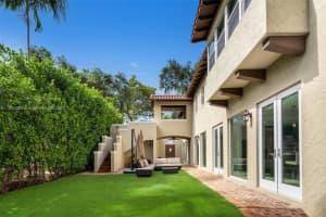 440 Rosaro Ave, Coral Gables