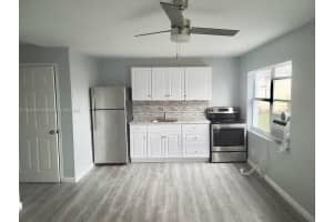 4410 26th Ave 2, Vero Beach