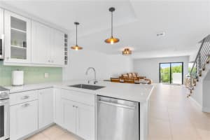 6901 Edgewater Dr 328, Coral Gables