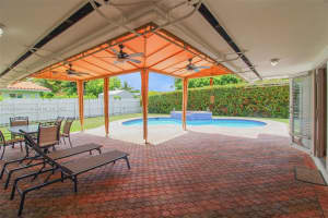 11645 Ne 20th Dr, North Miami
