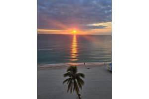 400 N Surf Rd 804, Hollywood