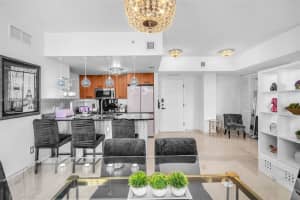 4100 Salzedo St 519, Coral Gables