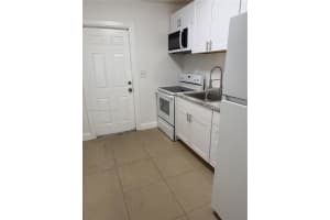 2736 Nw 15th Ct 2, Fort Lauderdale